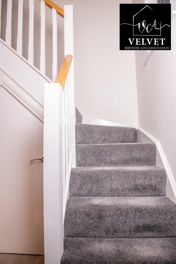 1 Bed House , Free Wifi,Free Parking,Leasure,Business Apartment Swansea Exterior photo